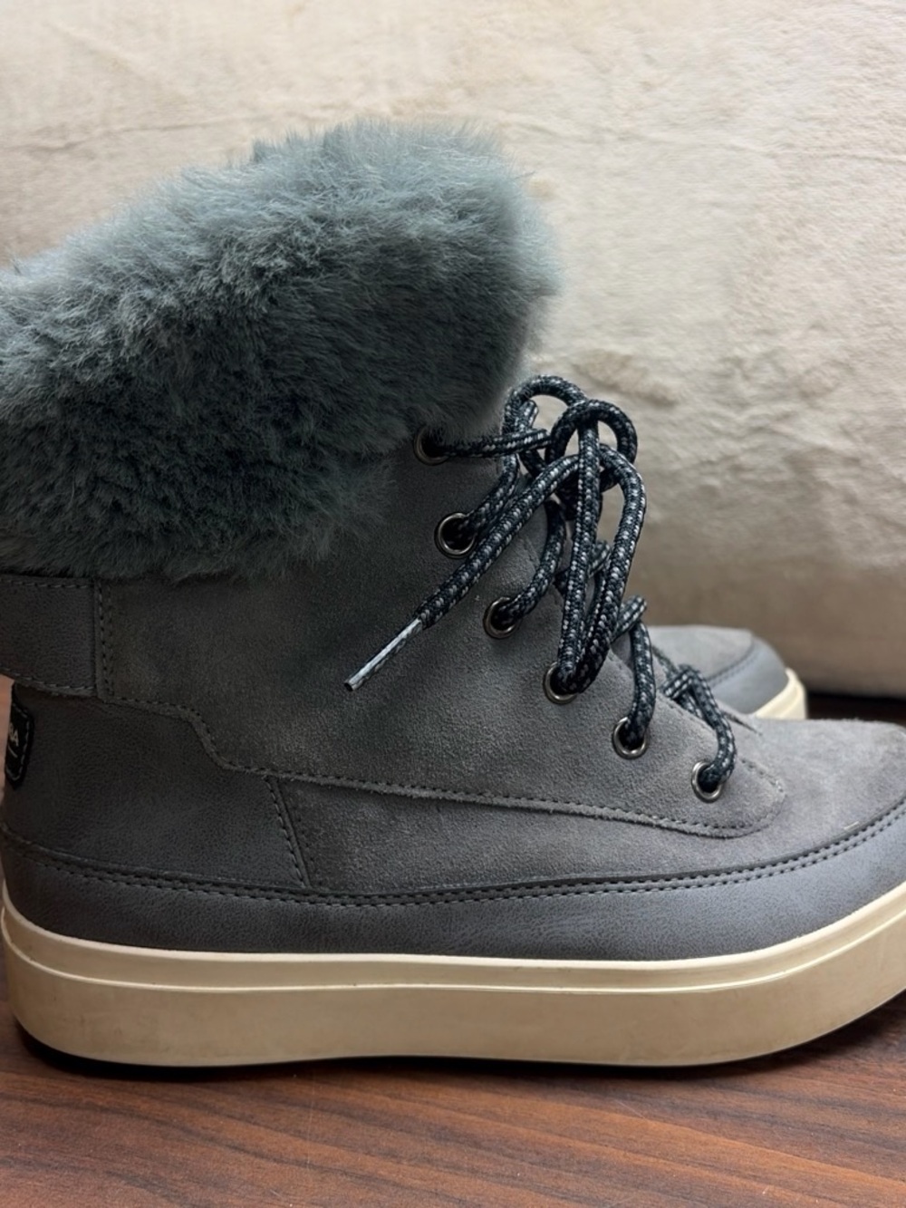 Koolaburra Gray Suede Lace-Up Winter Boot with Plush Collar